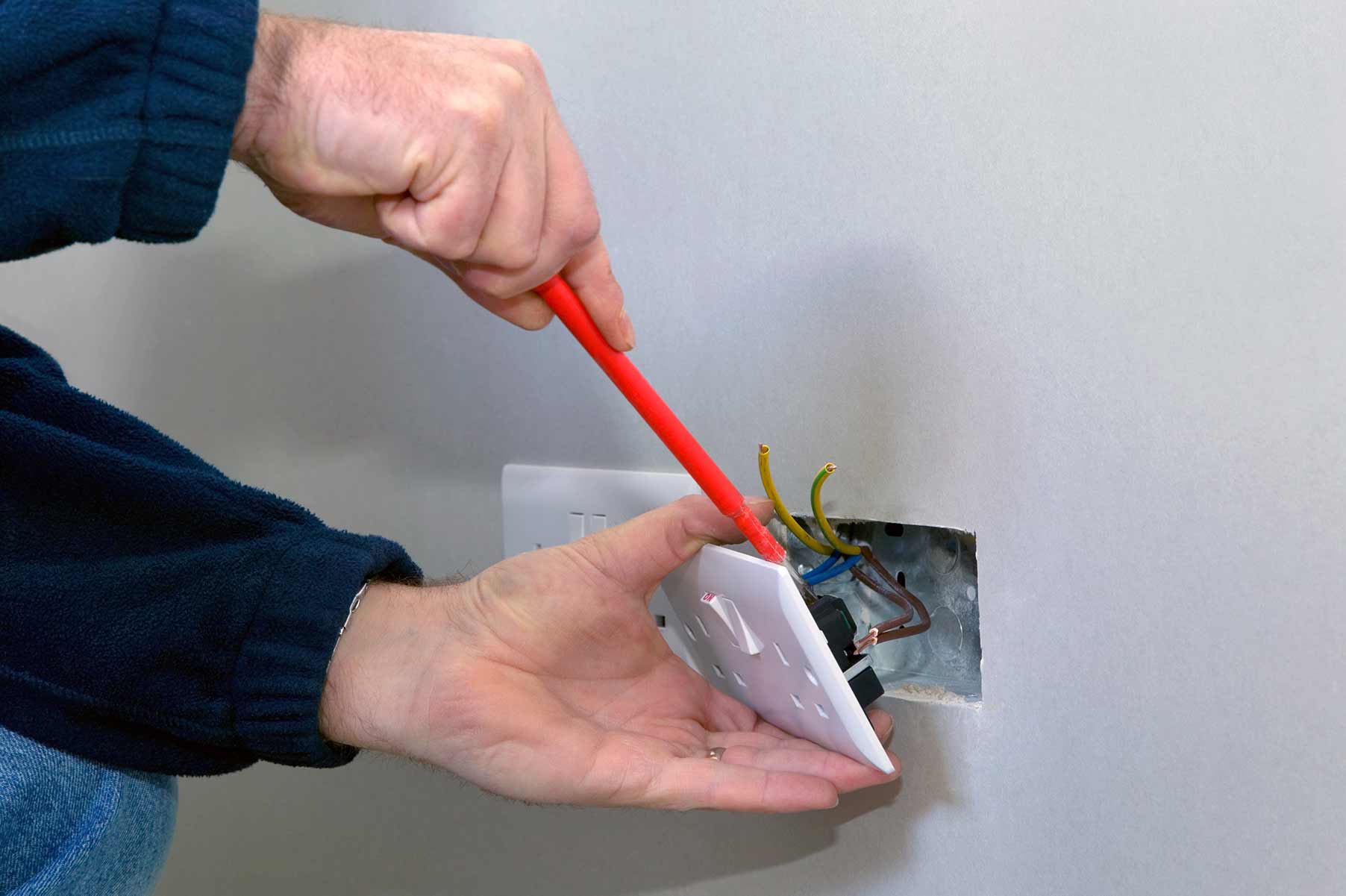 Our electricians can install plug sockets for domestic and commercial proeprties in Harwich and the local area. 